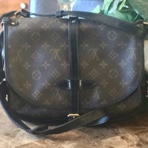 Louis Vuitton 30 Samur